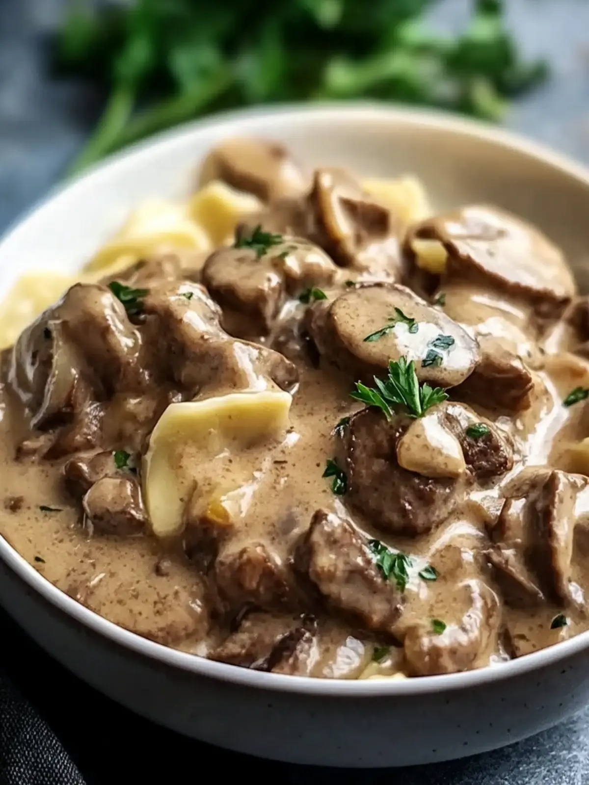 Gordon Ramsay Beef Stroganoff: Quick Comfort Food Delight 4 Gordon Ramsay Beef Stroganoff