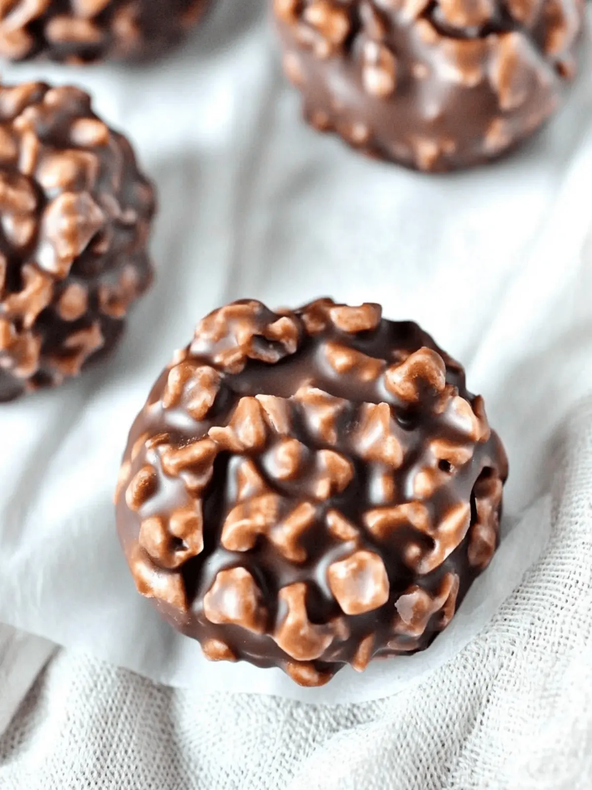 Deliciously Easy Chocolate Crunch Bites Everyone Will Love 4 Chocolate Crunch Bites